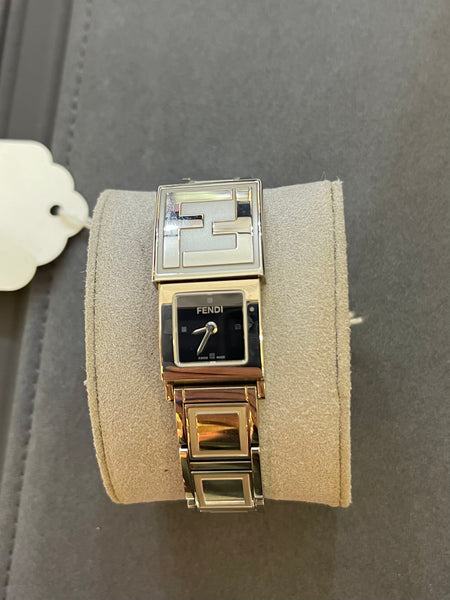 FENDI Dual Time 5500L Ladies Analog Quartz Watch Great Condition box From Japan Fendi Dual Time for $619 for sale from a Trusted Seller on  main image 4