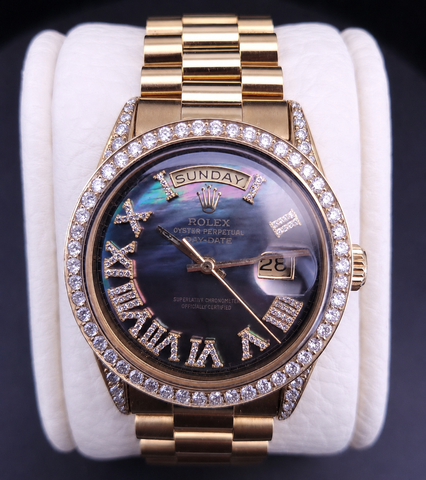 Rolex Oyster Perpetual Day Date in 18KYellow Gold Black Mather of Pearl Diamond