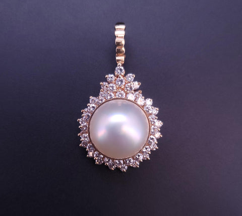 Pearl Pendant with Diamond in  14K Yellow Gold