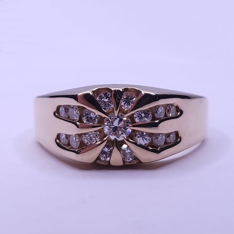 14K Yellow Gold Cluster Ring with Diamond 14,75