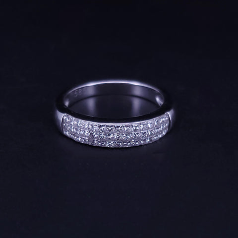Elegant Diamond Pavé Band Ring  in White Gold in 14K White Gold