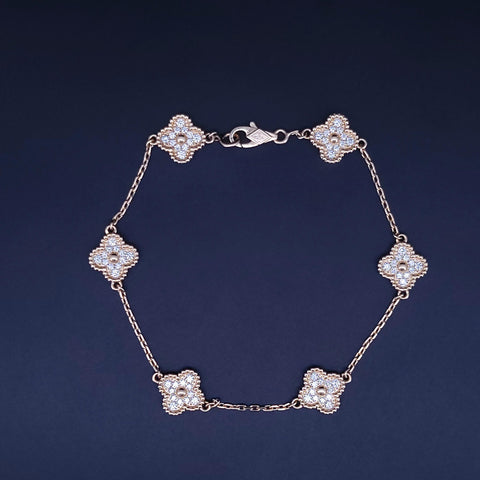 Van Cleef & Arpels with Diamonds in 18K Yellow Gold 9.2mm