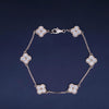 Van Cleef & Arpels with Diamonds in 18K Yellow Gold 9.2mm