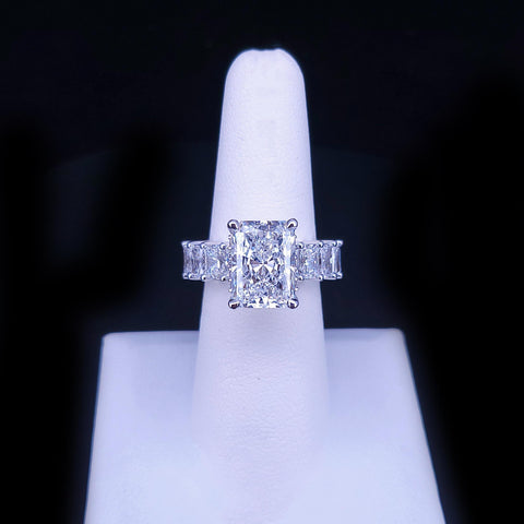 Radiant Majesty Lab Diamond Ring in 18K White Gold, Size