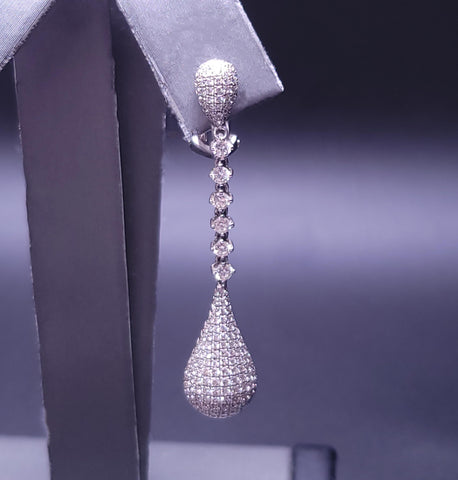 Diamond Drop Earrings in 18K White Gold
