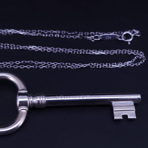Tiffany & Co Silver Oval Key Necklace Pendant Charm Chain 18''