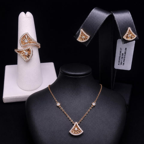 *Women’s Diamond Jewelry Set in 14K Yellow Gold*