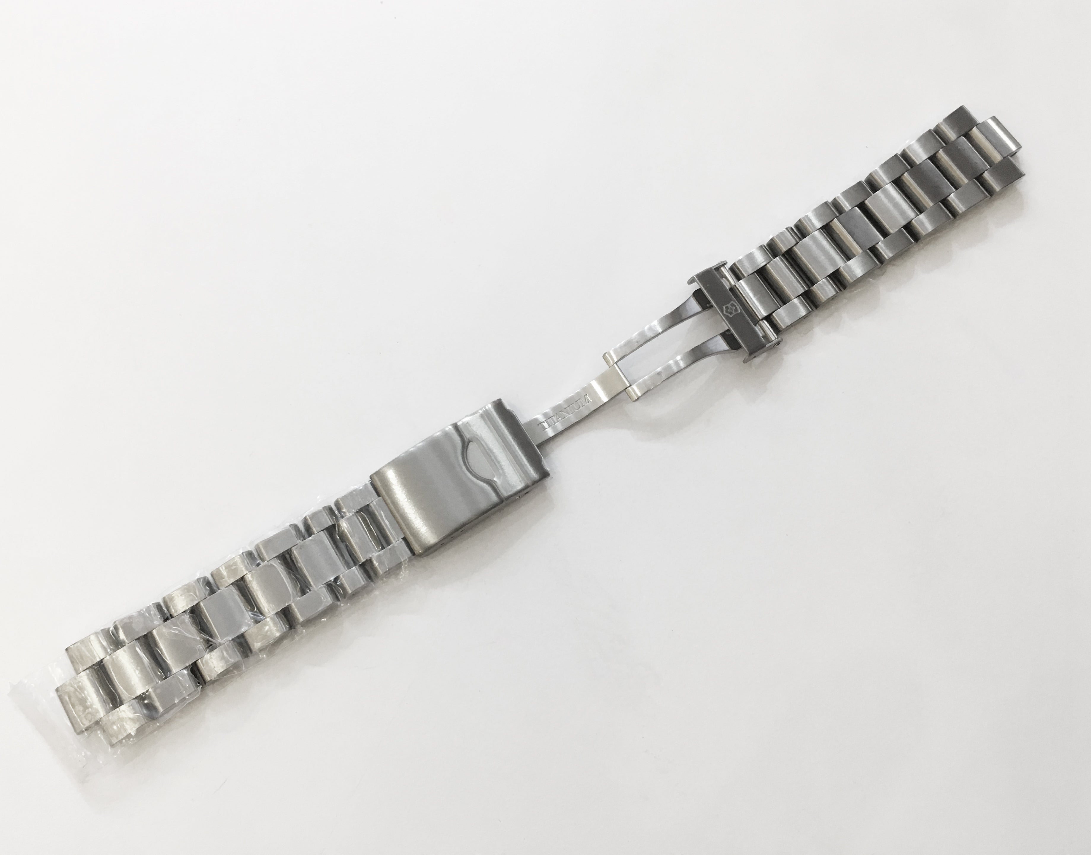 Wholesale Discount Buy Titanium Watch Bracelet C013.410.44.087.00_K0032860 main image 0